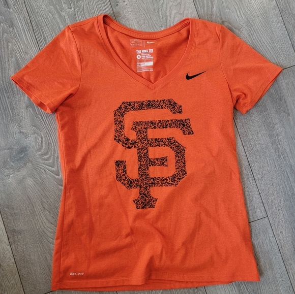 Nike MLB Tops - Nike San Fransisco Giants T-shirt